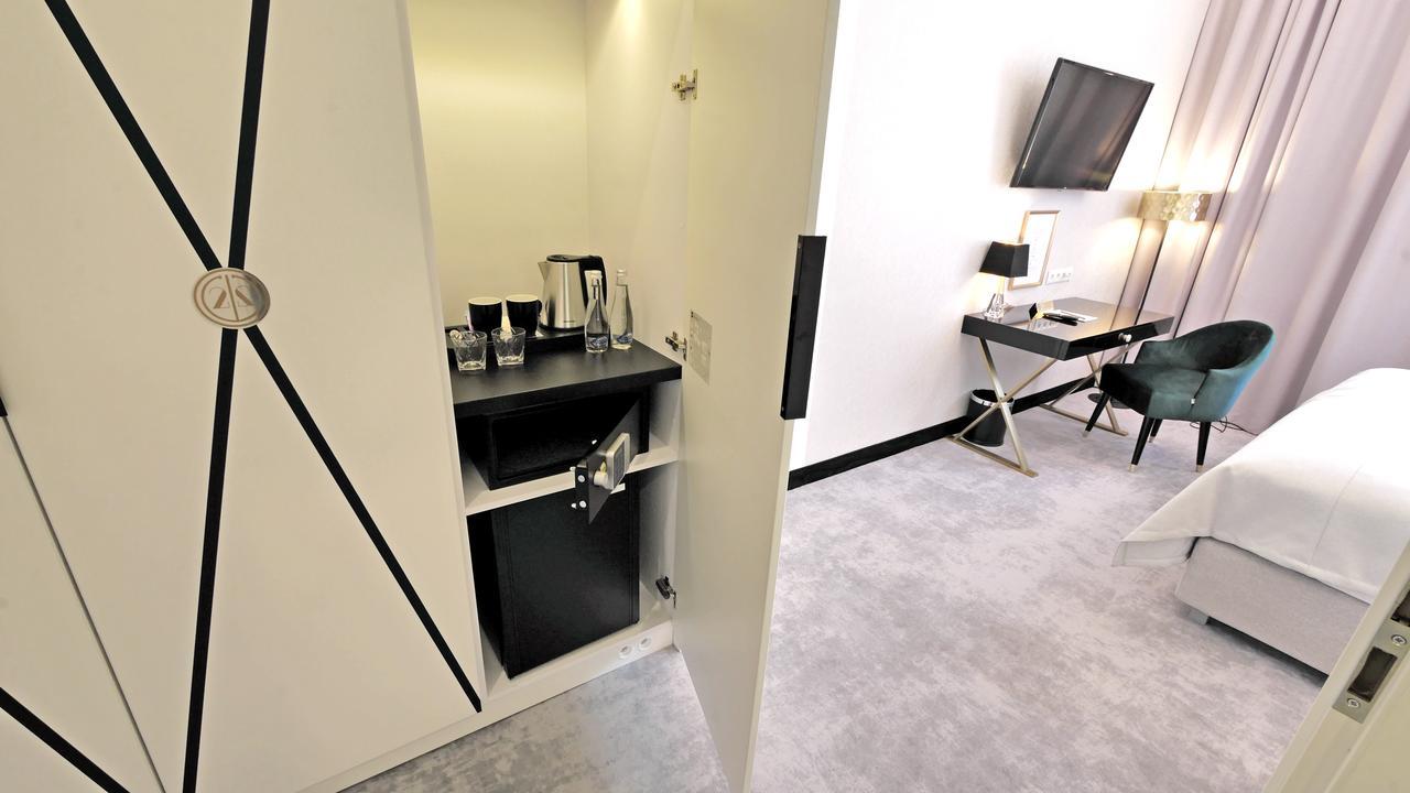 Szewska 22 Boutique Aparthotel Krakow Bagian luar foto
